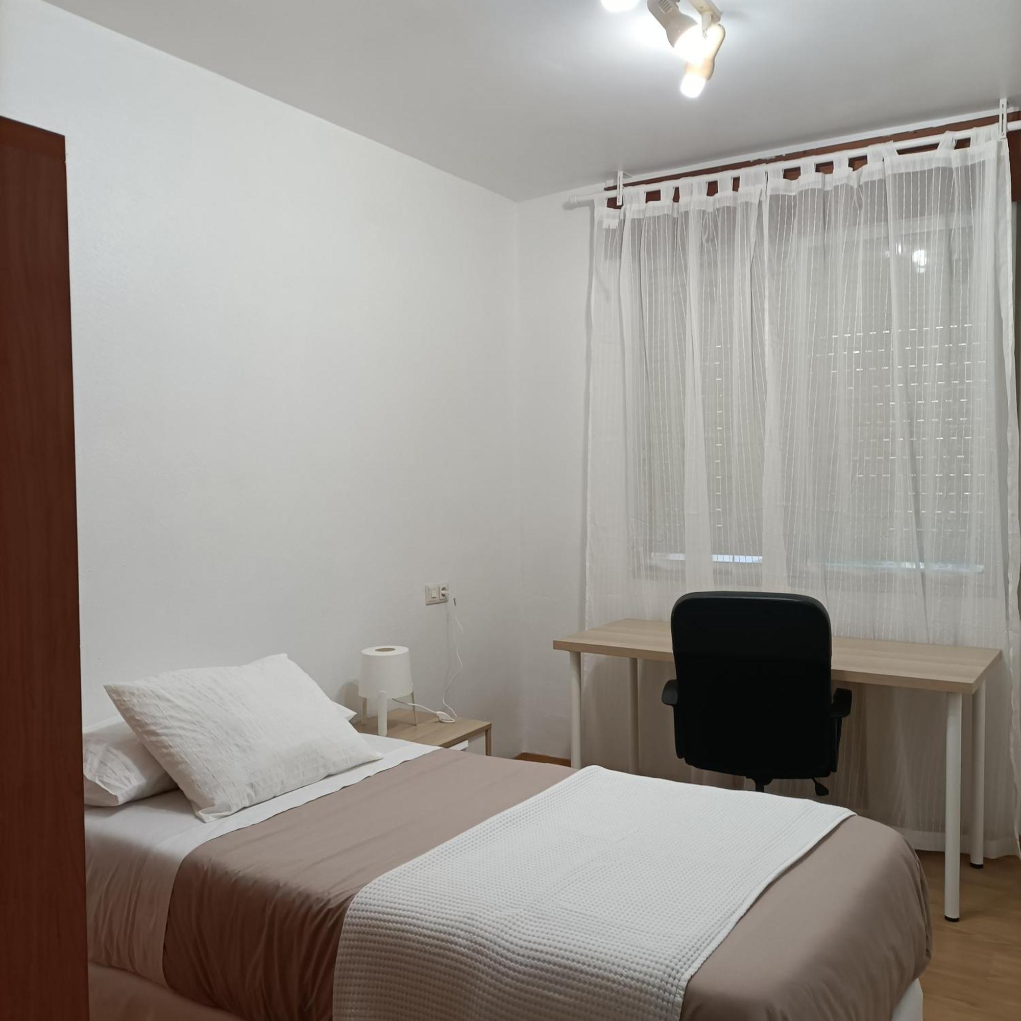 Funcional Y Renovado Apartamento En Iturrama Pamplona Exteriér fotografie